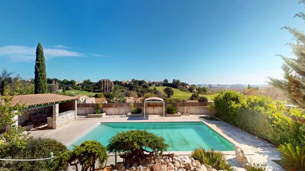Juvignac (34990) Villa d’exception avec vue panoramique sur le golf de Fontcaude – Juvignac
