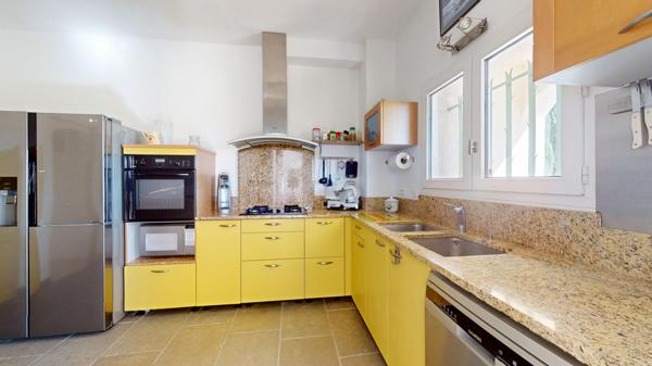 Juvignac (34990) Villa d’exception avec vue panoramique sur le golf de Fontcaude – Juvignac