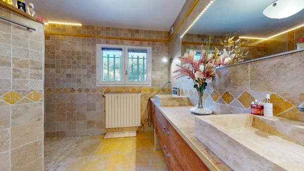 Juvignac (34990) Villa d’exception avec vue panoramique sur le golf de Fontcaude – Juvignac