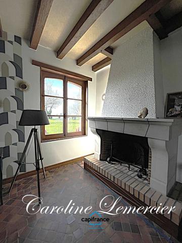 Dpt Sarthe (72), à vendre proche de Connerré FERMETTE en campagne 294 m² habitables , 6 chambres , terrain de 1500 M²