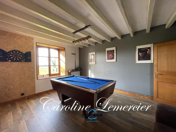 Dpt Sarthe (72), à vendre proche de Connerré FERMETTE en campagne 294 m² habitables , 6 chambres , terrain de 1500 M²