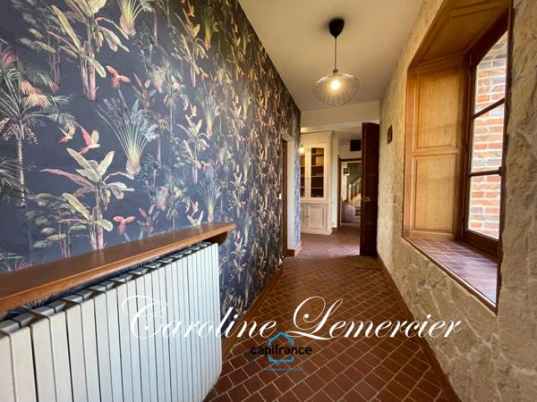 Dpt Sarthe (72), à vendre proche de Connerré FERMETTE en campagne 294 m² habitables , 6 chambres , terrain de 1500 M²