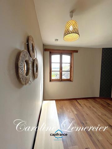 Dpt Sarthe (72), à vendre proche de Connerré FERMETTE en campagne 294 m² habitables , 6 chambres , terrain de 1500 M²