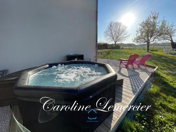 Dpt Sarthe (72), à vendre proche de Connerré FERMETTE en campagne 294 m² habitables , 6 chambres , terrain de 1500 M²