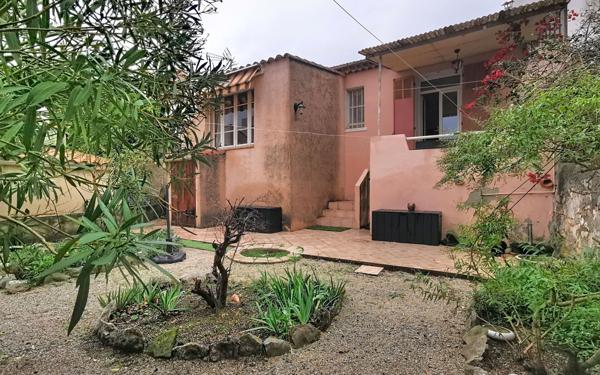 Maison à vendre    3 pièces • 70 m2 Toulon