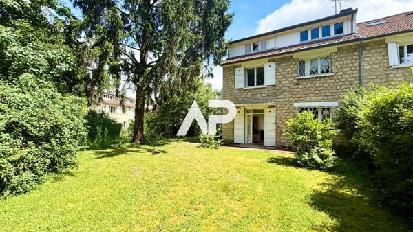 Maison Montmorency 7 pièces 137 m² €420 000 ** - Référence 223