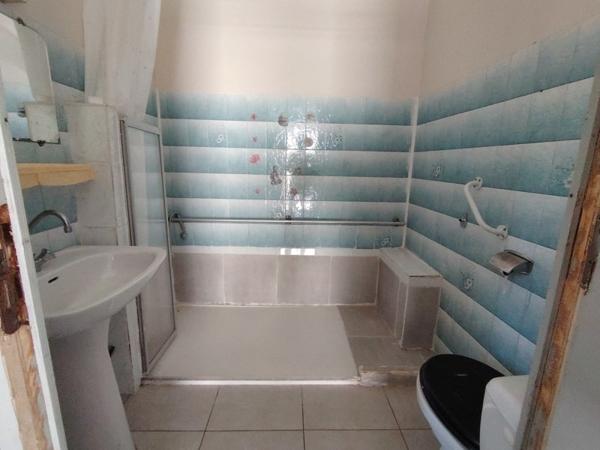 Maison 80 000 € Valence 4 p 107 m² DPE E