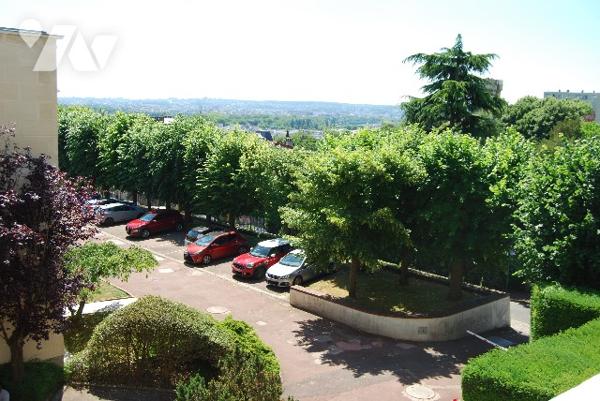 SURESNES - MONT-VALÉRIEN - Appt 2 pièces, 2ème étage, cave, parking - Station Suresnes Longchamp