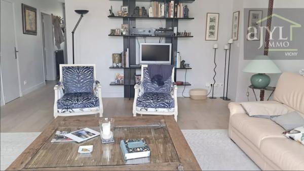 Maison
         7 pièces
        - 177 m² 490 000 € *