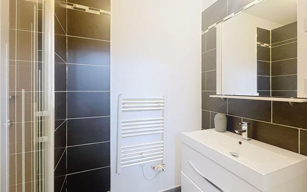 Appartement à louer    1 pièce • 25 m2 Dax