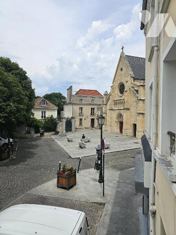 Bagneux - Centre Ville - 2 pièces de 39 M2 avec grenier