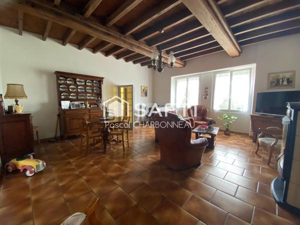 Fermette longere 1 hectare 50 2 dependances 430+450 M² 4 chambres
