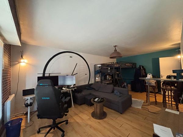 A LOUER : T1 à LILLE • Rue du Faubourg Notre-Dame - REPUBLIQUE • 695 € CC • Réf. 66152929461