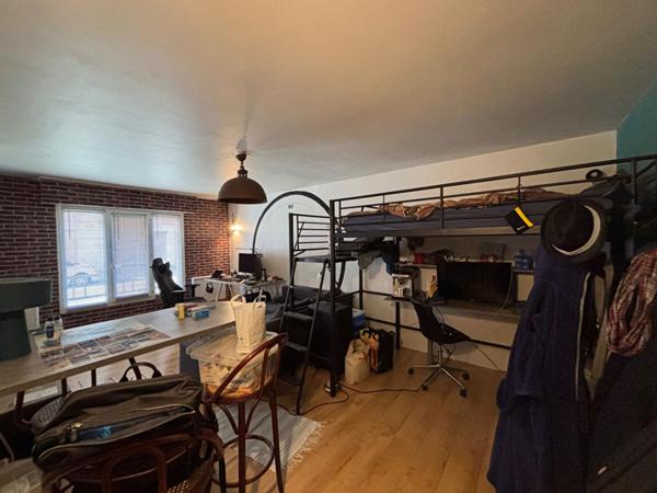 A LOUER : T1 à LILLE • Rue du Faubourg Notre-Dame - REPUBLIQUE • 695 € CC • Réf. 66152929461