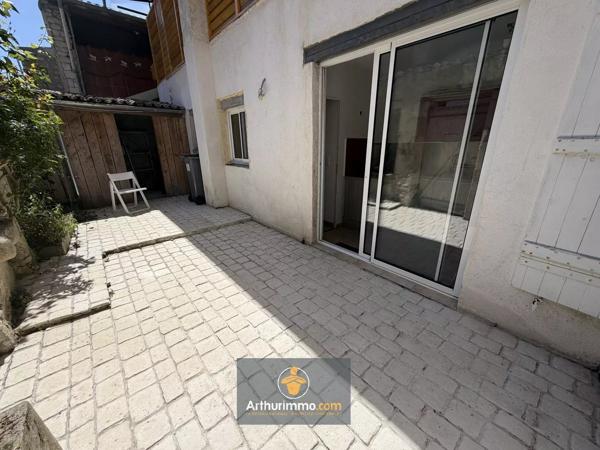 Vente                                                      Maison
                        
                     3 pièces                      61 m2                     à Courçon