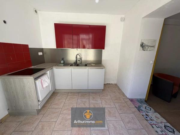Vente                                                      Maison
                        
                     3 pièces                      61 m2                     à Courçon