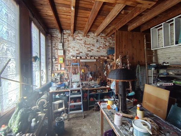 87000 LIMOGES - Maison de 64 m² + atelier de 40 m², à vendre