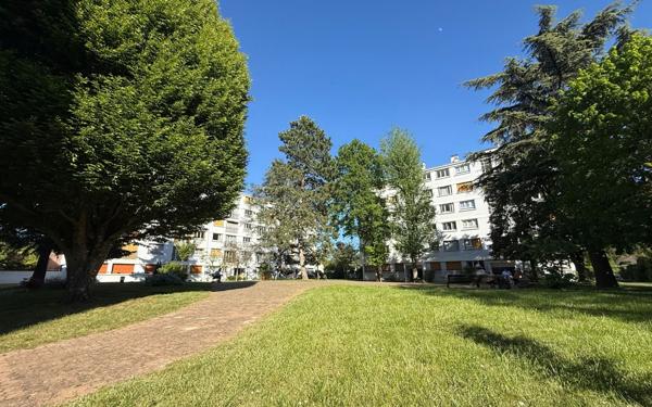 Appartement à vendre    3 pièces • 82,37 m2 Le Plessis-Trévise
