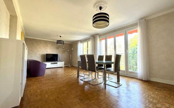 Appartement à vendre    3 pièces • 82,37 m2 Le Plessis-Trévise