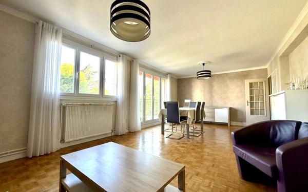 Appartement à vendre    3 pièces • 82,37 m2 Le Plessis-Trévise