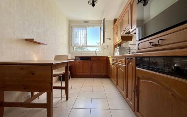 Appartement à vendre    3 pièces • 82,37 m2 Le Plessis-Trévise