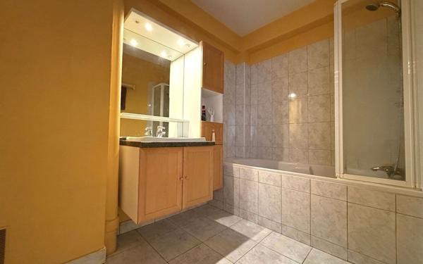 Appartement à vendre    3 pièces • 82,37 m2 Le Plessis-Trévise