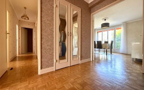 Appartement à vendre    3 pièces • 82,37 m2 Le Plessis-Trévise
