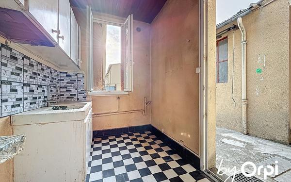 Maison à vendre    4 pièces •  Saint-Éloy-les-Mines