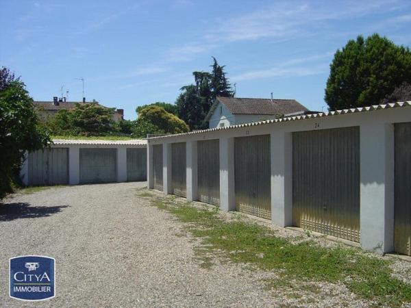 Parking à louer 16m² Agen (47000)
