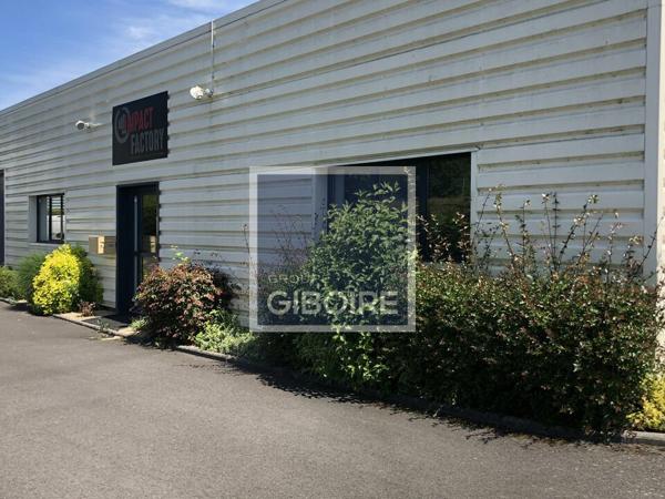 Local d'activites 150 m² à louer Périphérie Rennes (réf : 35.2373)