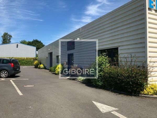 Local d'activites 150 m² à louer Périphérie Rennes (réf : 35.2373)