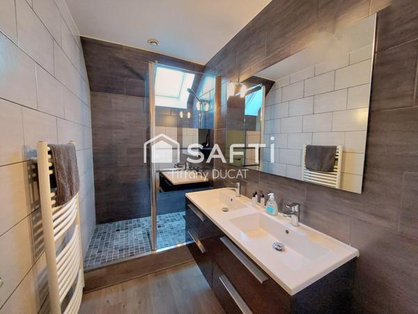 Maison familiale en pierre entièrement rénovée