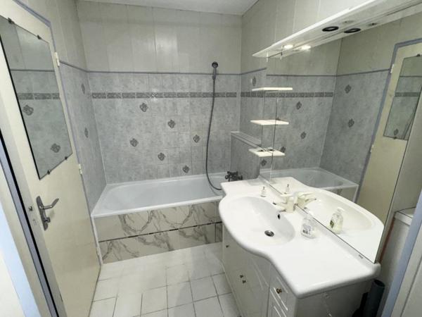Appartement T2 à louer - 54 m² (réf : 518900)