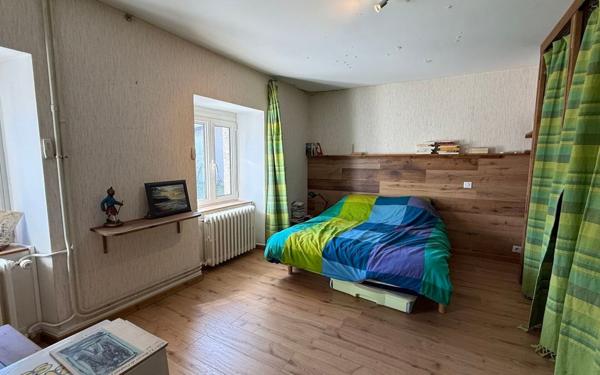 Maison à vendre    8 pièces •  Rieutort-de-Randon