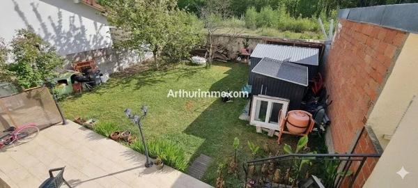 Vente                                                      Maison
                        
                     9 pièces                      175 m2                     à Boissy-Saint-Léger