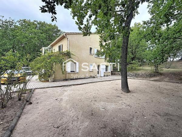 Villa rénovée avec piscine et 2 logements indépendants