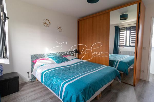 SUPERBE APPARTEMENT TRAVERSANT AVEC BALCONS