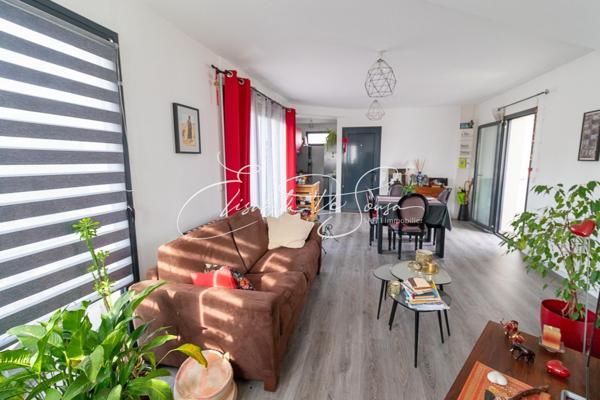 SUPERBE APPARTEMENT TRAVERSANT AVEC BALCONS