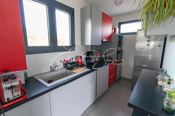 SUPERBE APPARTEMENT TRAVERSANT AVEC BALCONS