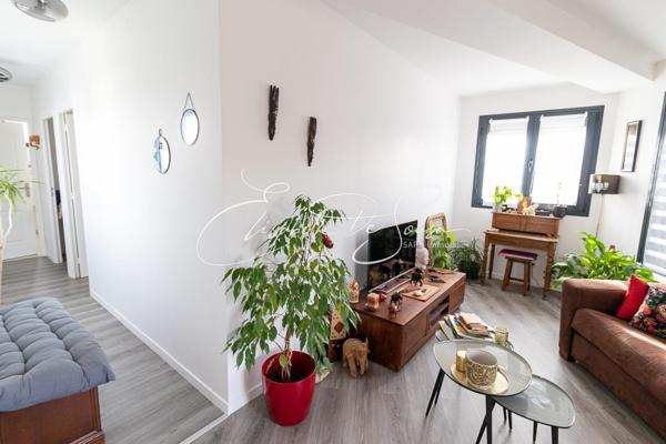 SUPERBE APPARTEMENT TRAVERSANT AVEC BALCONS