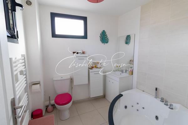 SUPERBE APPARTEMENT TRAVERSANT AVEC BALCONS