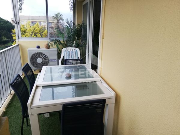 Appartement Fréjus Plage T3 transformé en T2 :  54.51 m2