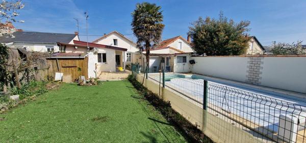 Maison de ville à vendre à Thouars dans les Deux-Sèvres (79100), ref : 79079-54