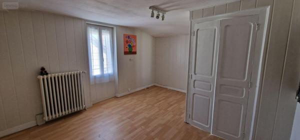 Maison de ville à vendre à Thouars dans les Deux-Sèvres (79100), ref : 79079-54