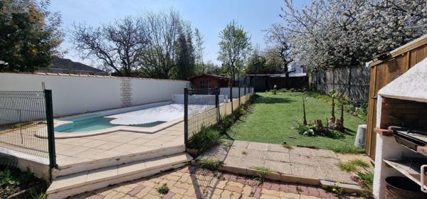 Maison de ville à vendre à Thouars dans les Deux-Sèvres (79100), ref : 79079-54