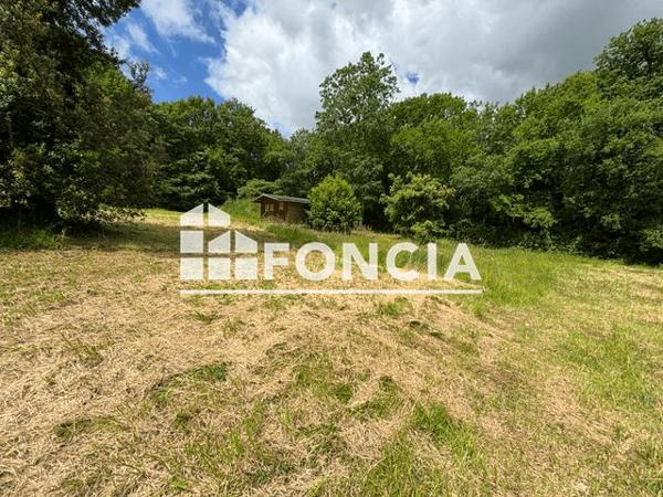 À vendre Terrain 3290 m² - Louzac-saint-andré 16100