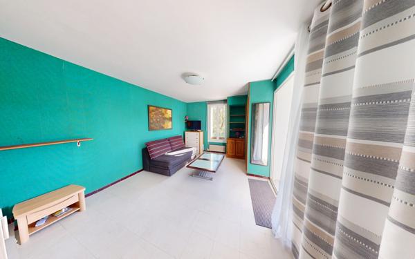 Appartement à vendre    2 pièces • 41,19 m2 Hyères