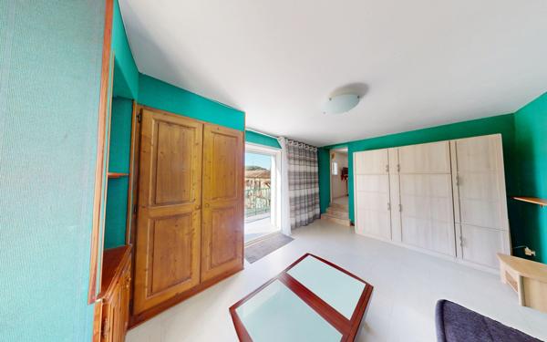 Appartement à vendre    2 pièces • 41,19 m2 Hyères