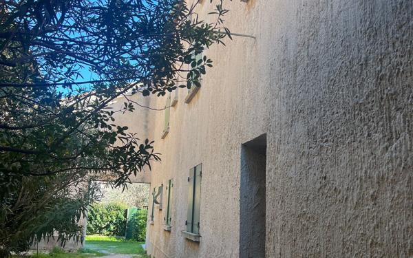 Appartement à vendre    2 pièces • 41,19 m2 Hyères