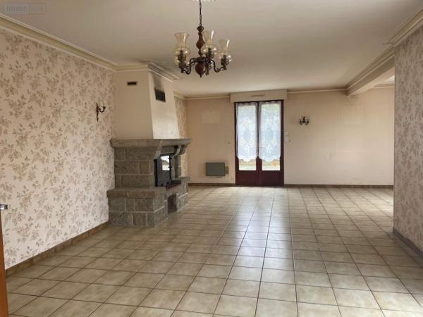 Maison à vendre à Mayenne en Mayenne (53100), ref : 046/812